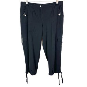 SALE Chico’s Zenergy Lightweight Black Cargo Capri Pants Pockets size large